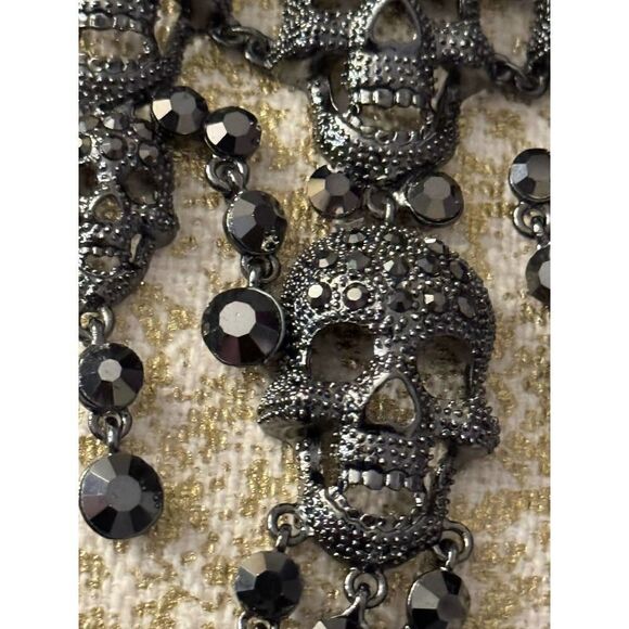 Natasha couture pave dangle black rhinestone skull collar necklace & earrings - Picture 8 of 12
